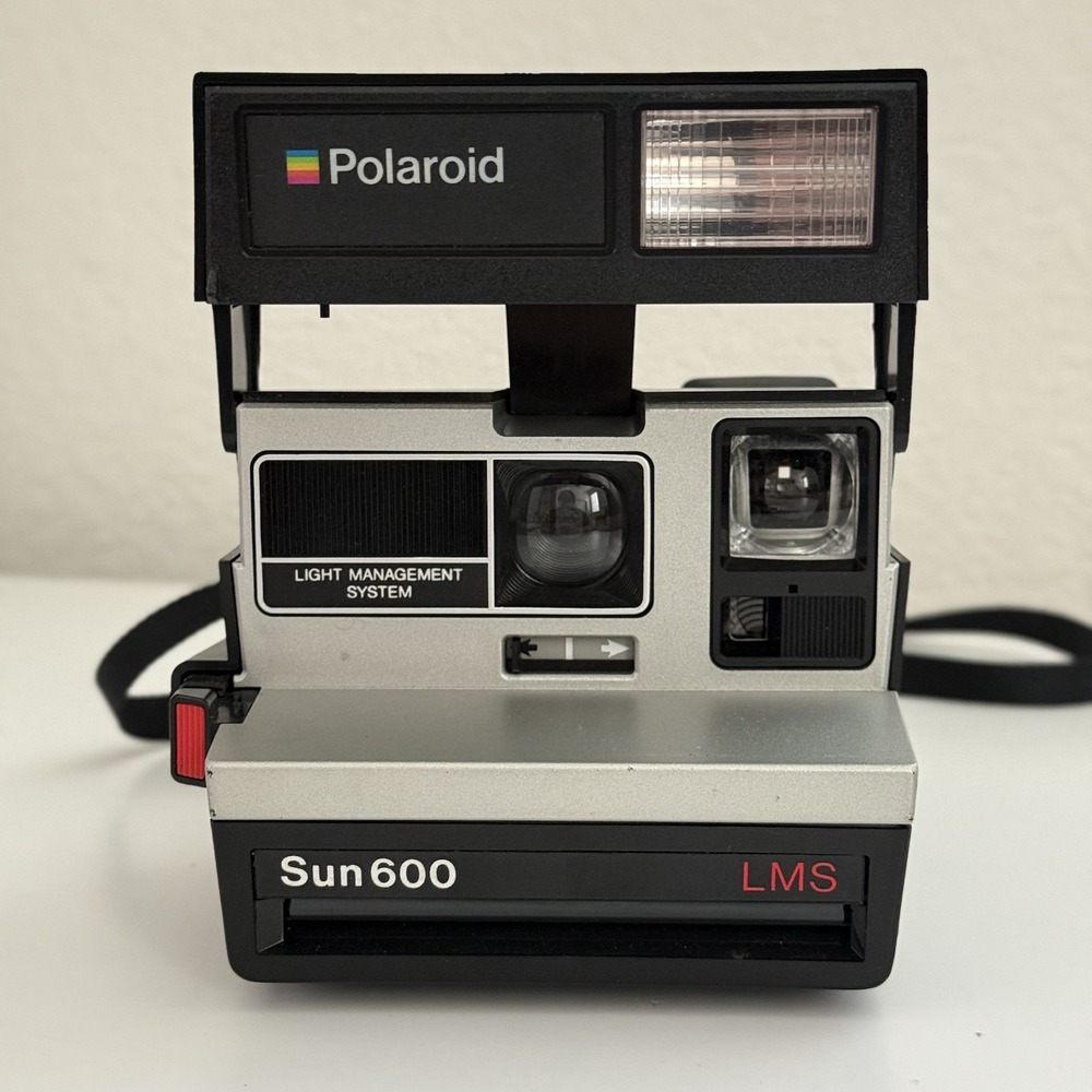 Vintage Polaroid Sun 600 LMS Instant Camera W/ Strap UNTESTED